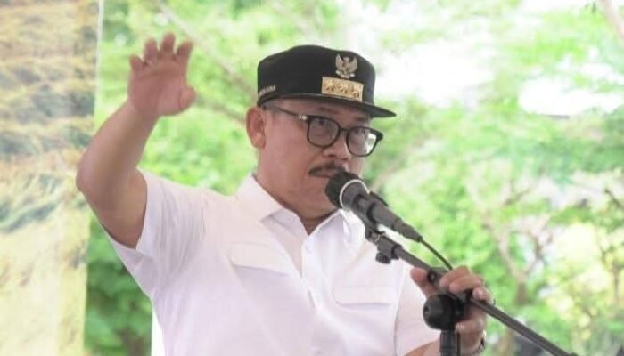 Ketika Bangku Sekolah Ditinggalkan, Gubernur Sulbar Racik Strategi